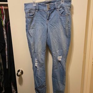 TORRID ripped Jeggings